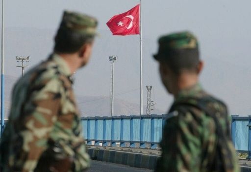 مقتل 3 جنود أتراك برصاص مجهولين جنوبي شرقي البلاد