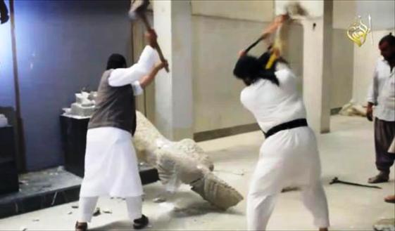 «الحسبة» تحطم متحف نينوى..حضارة الرافدين في مرمى تنظيم «داعش»
