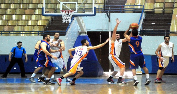 تأهل فرق الوحدة واليرموك والاتحاد والجيش للدور نصف النهائي في بطولة الدوري لكرة السلة