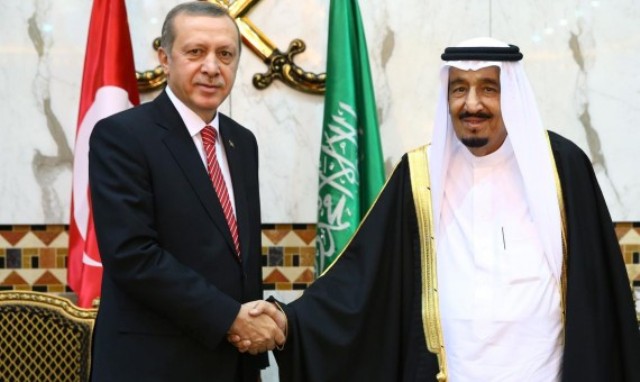 السعودية وتركيا يغرقان في المستنقع الأميركي