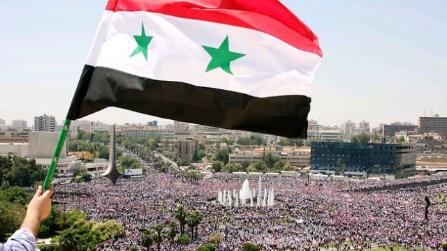 الحراك في دمشق من أجل بقاء سورية دولة واحدة....ليذهب الجميع الى الحوار!!