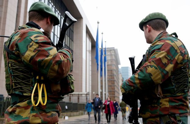 بلجيكا تحتجز 4 أشخاص في مداهمات تستهدف خلية لتجنيد المقاتلين إلى سورية