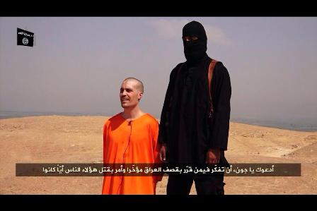 داعش يردّ على "القصف الأميركي" ويعدم أحد الصحفيين الأميركيين المختطفين لديه