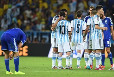 الأرجنتين تفوز بصعوبة على البوسنة وسويسرا تتجاوز الاكوادور في اللحظات الأخيرة وفرنسا تسجل ثلاثية في شباك هندوراس