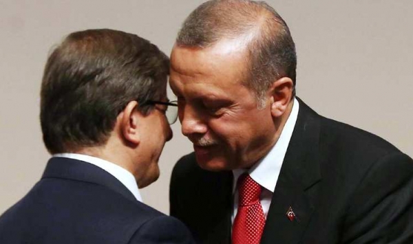 داعش يكذّب أوغلو وإردوغان .. ويكشف "سر" الإفراج عن الدبلوماسيين الأتراك