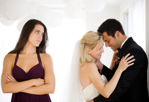 الأسباب التي قد تدعو الزوج الى الخيانة