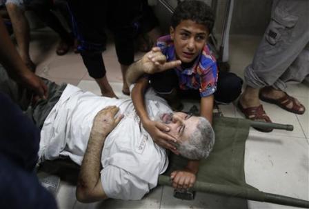 أطباء عائدون من غزة: ما يجري تطهير عرقي!