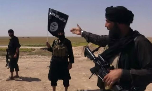 داعش يدعو المنتمين إليه لتنفيذ هجمات داخل فرنسا