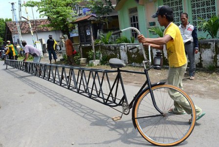 دراجة هوائية طولها 13 متر ..