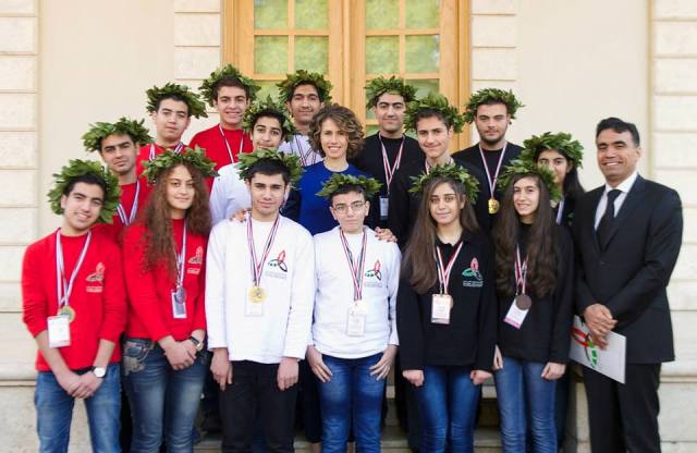 السيدة أسماء الأسد تستقبل الفائزين بمسابقات الأولمبياد العلمي على المستوى الوطني