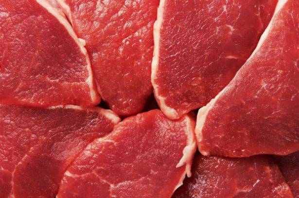 الإفراط في تناول اللحوم الحمراء قد يتسبب في انسداد الأمعاء