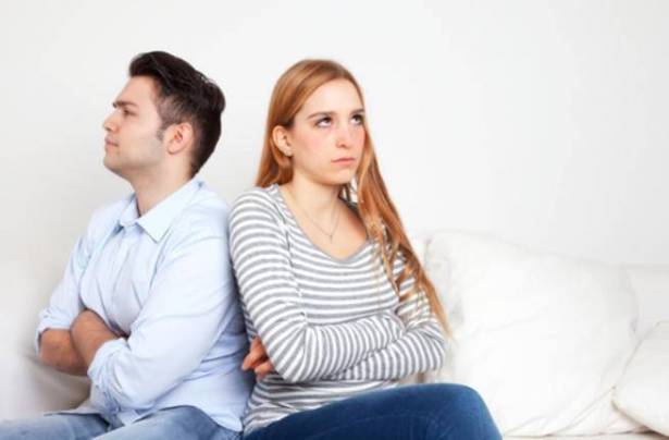 تجنبي 6 أخطاء شائعة في قتل الحب بين الزوجين