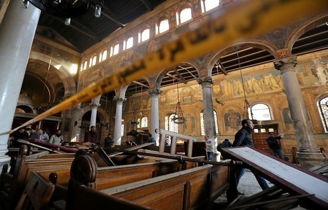 "داعش" يتبنى تفجير الكنيسة البطرسية في القاهرة