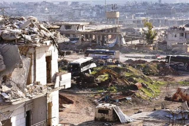 مشاهد من حلب.. زلزال الحرب مر من هنا
