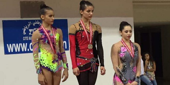 اللاعبة السورية دينا الشيخ علي تحرز 5 ميداليات في البطولة العربية للجمباز الإيقاعي بتونس