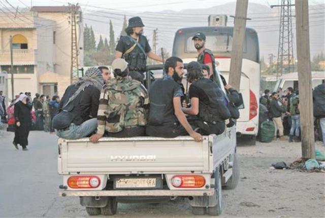 اقتراب الساعة الصفر وفرار قادة الصف الأول ..الموصل: «داعش» بين القتال والهروب إلى سورية