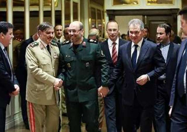 وزراء الدفاع الايراني والسوري والروسي يؤكدون على التعاون لمحاربة الارهاب
