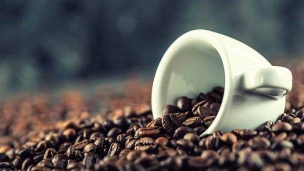 هل تشرب 4 أكواب من القهوة يومياً؟ اقرأ هذا الخبر!