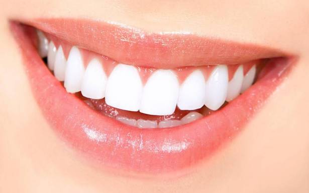 10 معلومات خاطئة نعتقد أنها جيدة للأسنان!