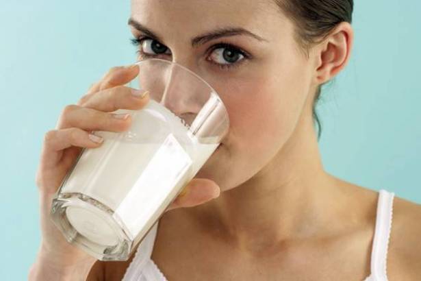 لماذا يجب شرب الحليب قبل النوم؟