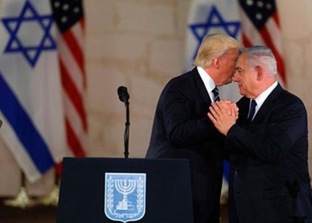 ترامب للإسرائيليين: «العرب» يريدون التقرب منكم