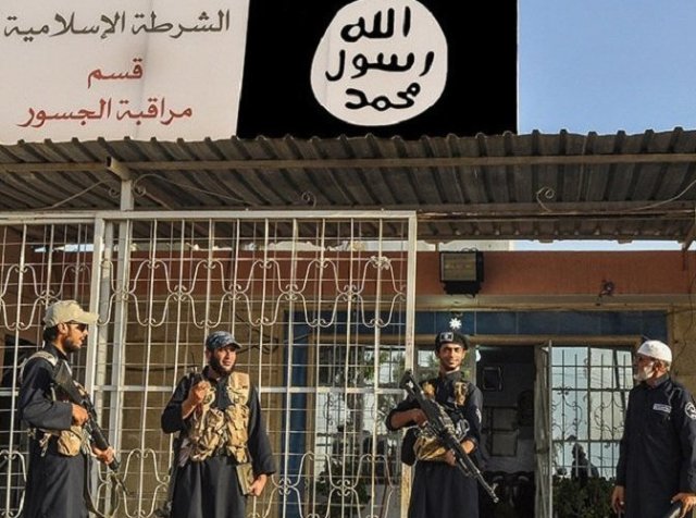لعنة الايزيديات ...تدمر "داعش" في "أرض عز" العراق وتلاحقه نحو سورية