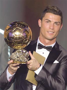 جائزة الكرة الذهبية لرونالدو بتسريب «موندو ديبورتيفو»